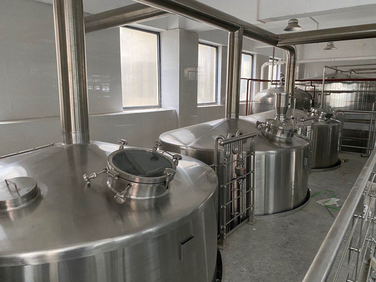 High-quality and efficient beer brewing auxiliary equipment of SUS304 316 from China W2